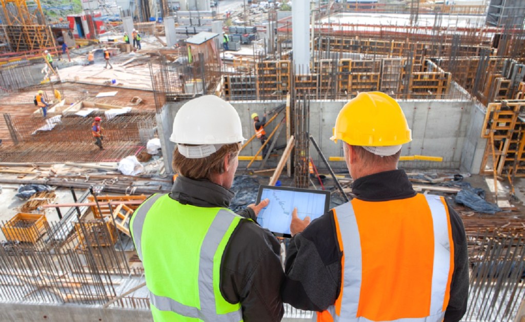 Lavoratori in cantiere 