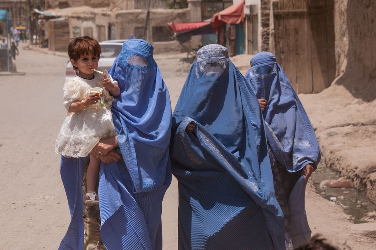 Afghanistan Lultimo Decreto Dei Talebani Invita Le Donne A Rimanere A Casa 6023